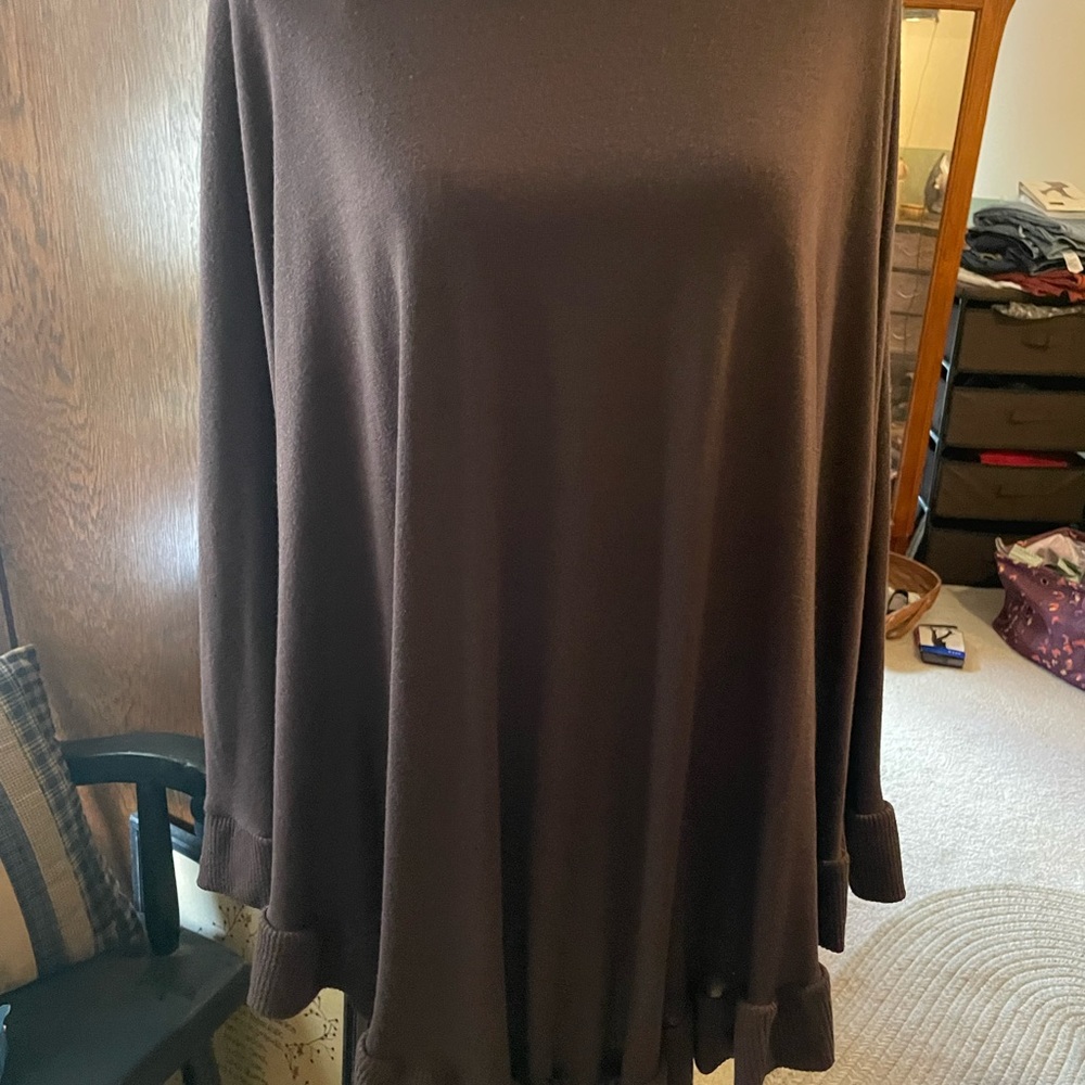 2x Brown poncho sweater